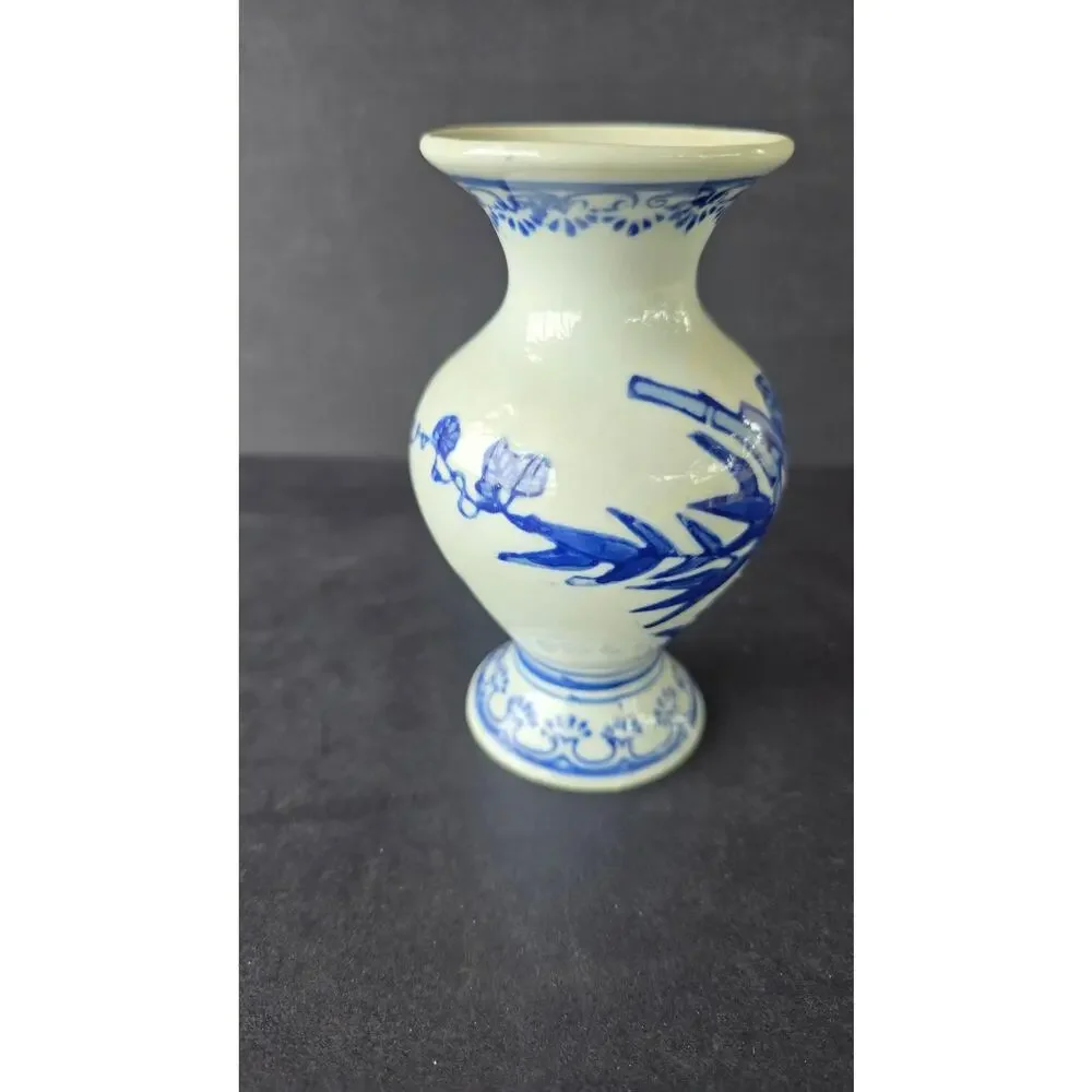 Vintage Blue White Porcelain Mini Bud Vase Asian Floral Bamboo Table Decor